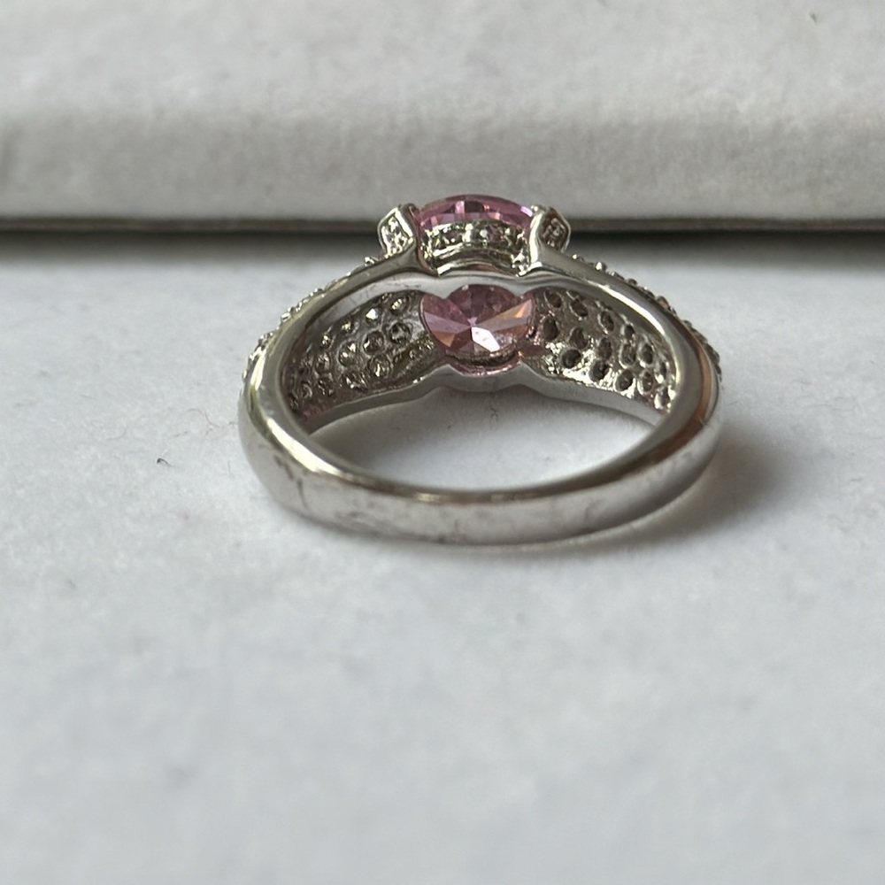 Gorgeous Pink Ring - Picture 5 of 8